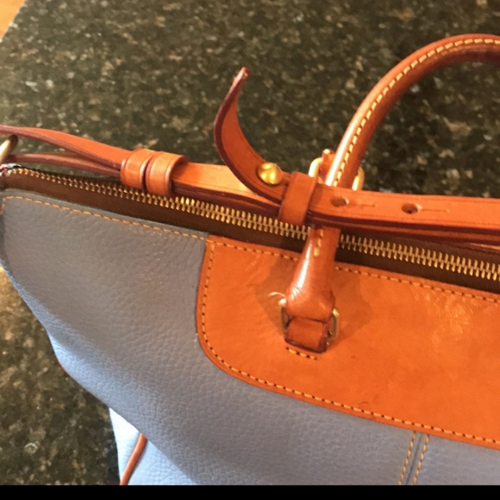 Dooney n Bourke Purse - Picture 5 of 14